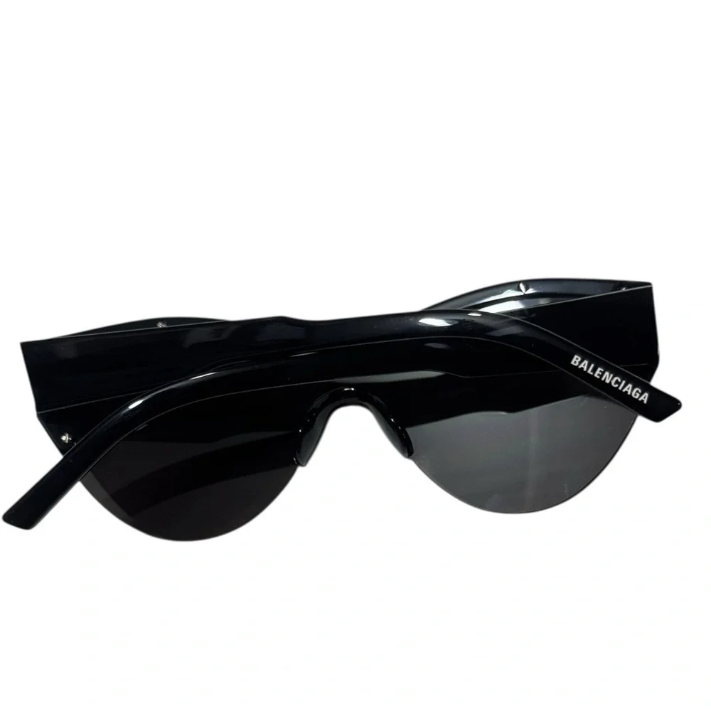 Balenciaga Cat Eye Shield Sunglasses 99mm -
BB0004S - Picture 8 of 17